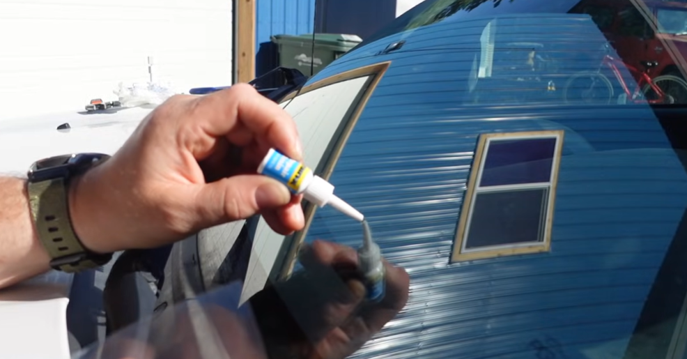 Ремонт сколу лобового скла своїми руками