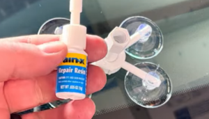 Дешевий набір для ремонту лобового скла